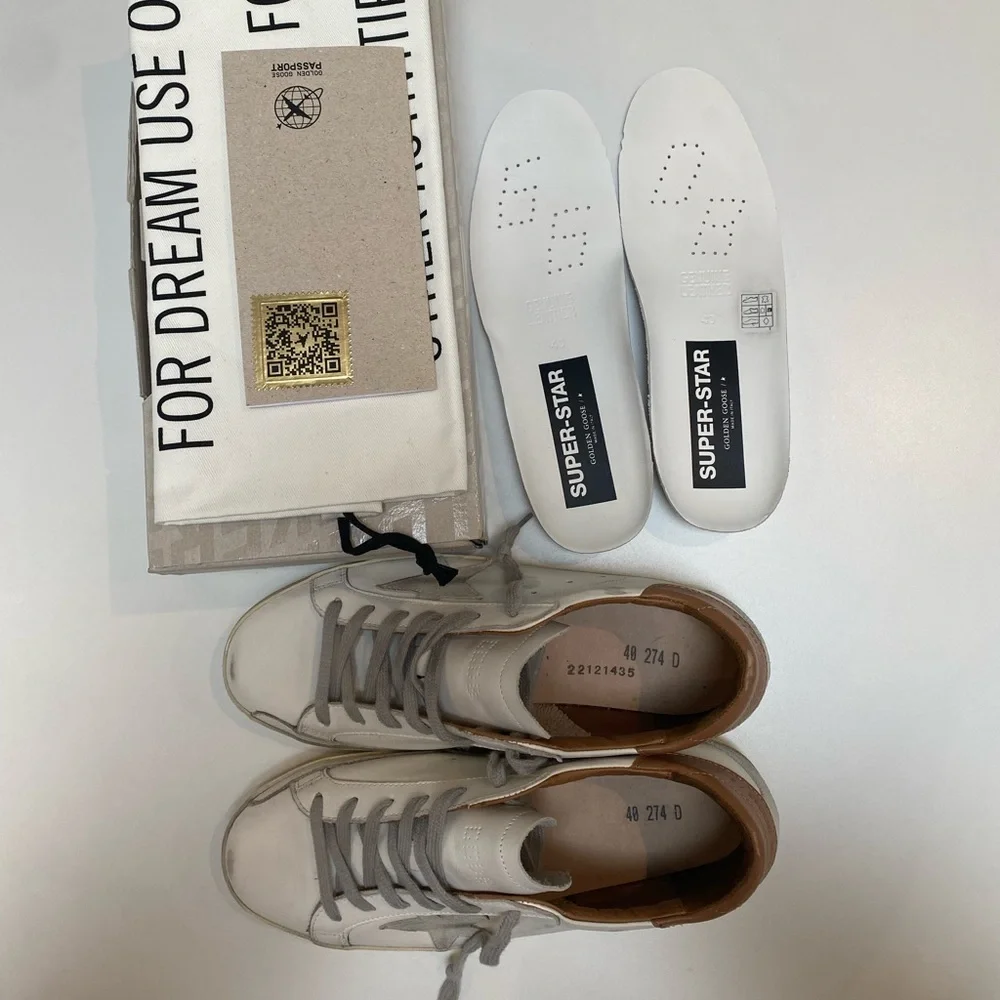 Golden Goose Superstar Sneaker in White Leather/Light Brown size 40 New in Box - Picture 6 of 13